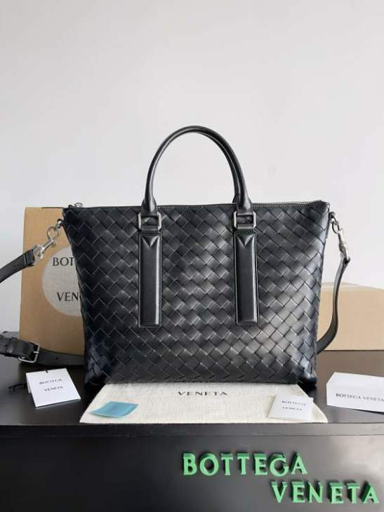 Picture of Bottega Veneta Handbags _SKUfw201146207fw